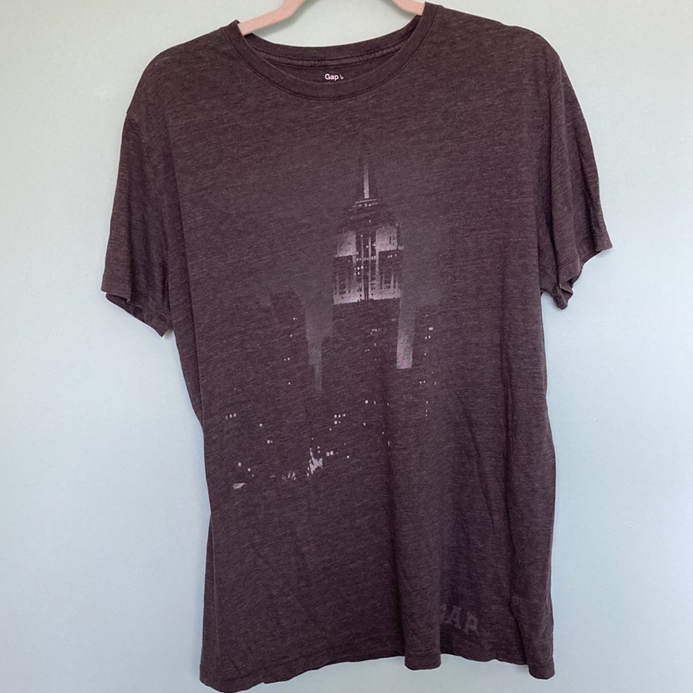 Final Sale GAP Empire State Building / New York / NYC Tee